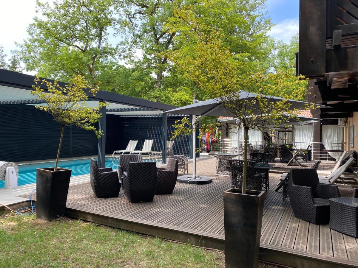 Enzo Hotels Diane - Logis แอมเนวีล ภายนอก รูปภาพ
