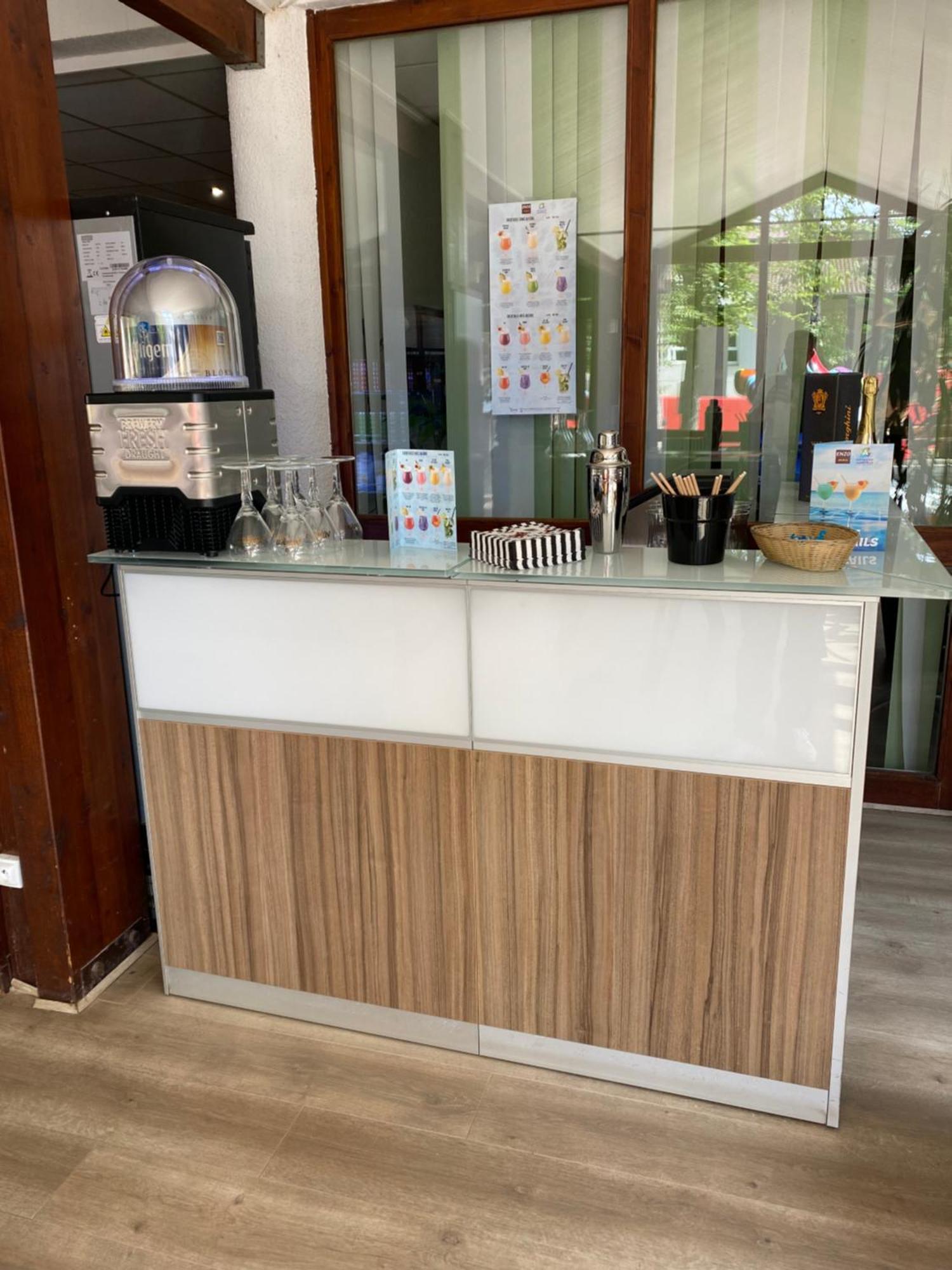 Enzo Hotels Diane - Logis แอมเนวีล ภายนอก รูปภาพ
