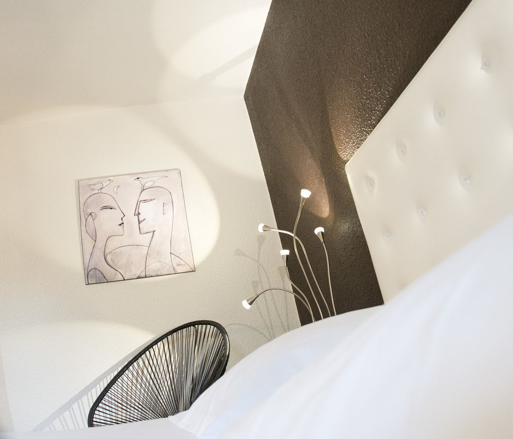 Enzo Hotels Diane - Logis แอมเนวีล ภายนอก รูปภาพ
